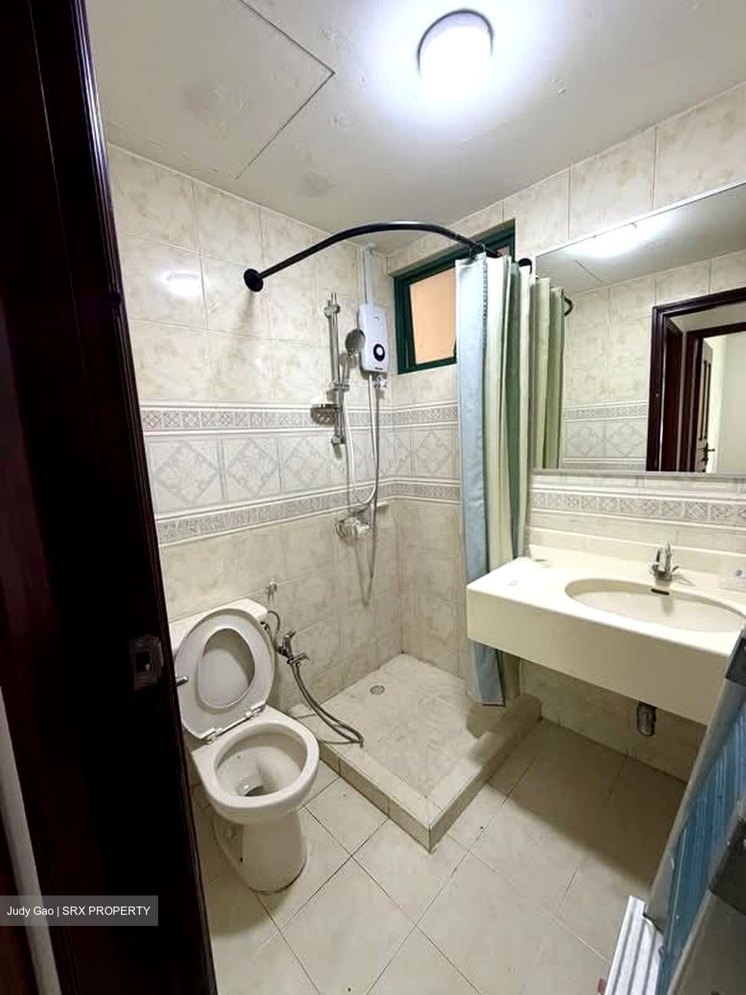 Hillview Heights (D23), Condominium #556063411